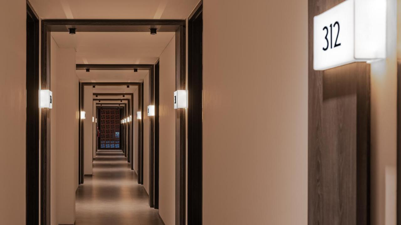 Rez Hotel Semarang Eksteriør bilde
