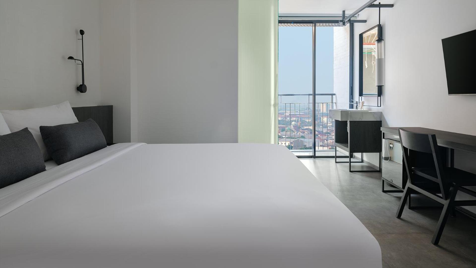Rez Hotel Semarang Eksteriør bilde