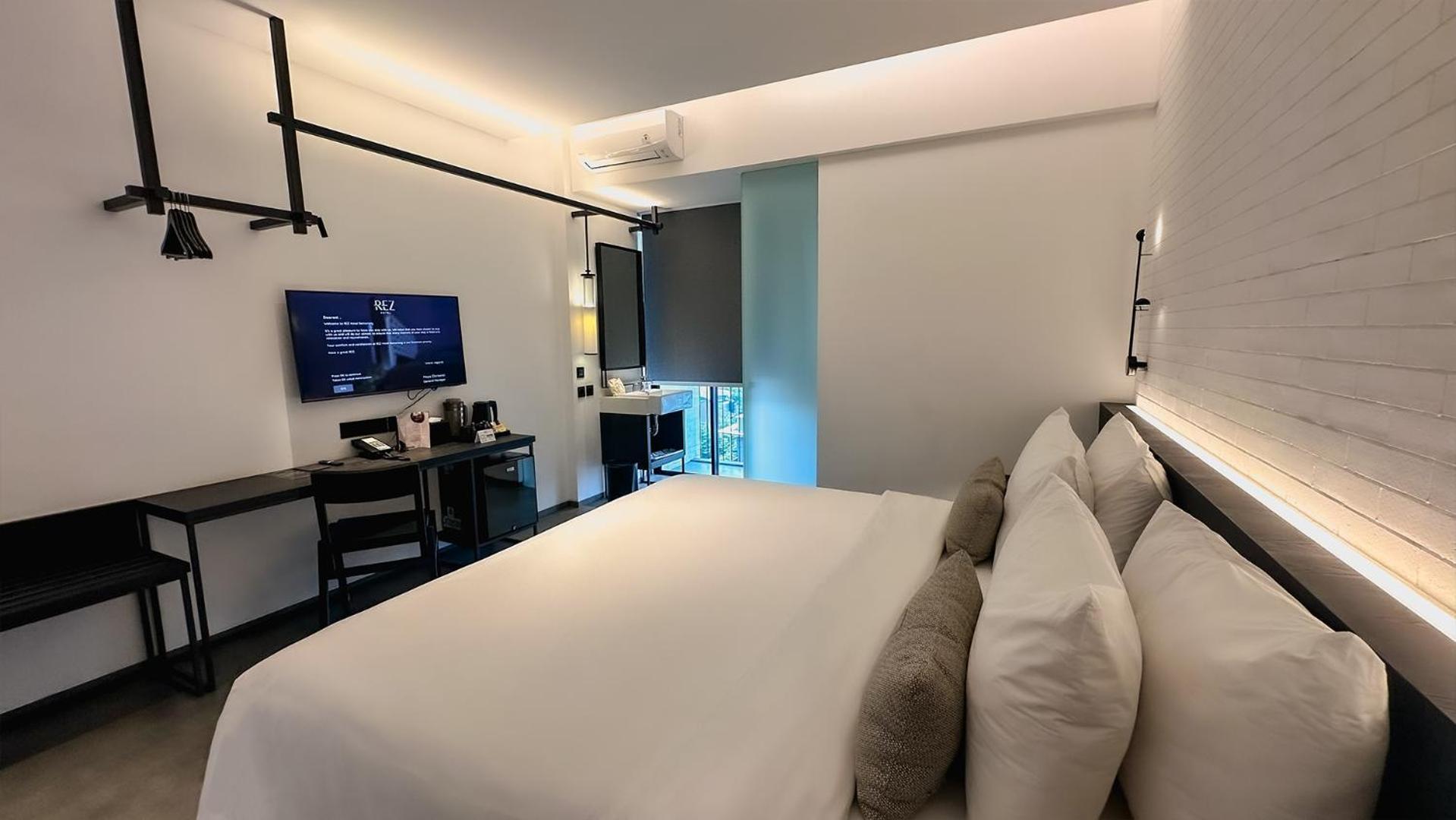 Rez Hotel Semarang Eksteriør bilde